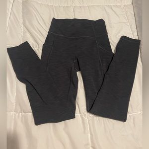 Lululemon women’s 25’ tights